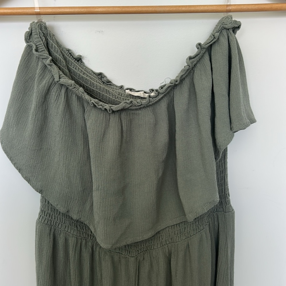 ILLA ILLA Olive Green Sleeveless Ruffle Pantsuit - Picture 2 of 5
